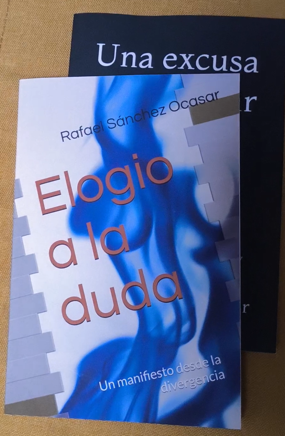 Libros Elogio a la duda y Una excusa para contar cuentos